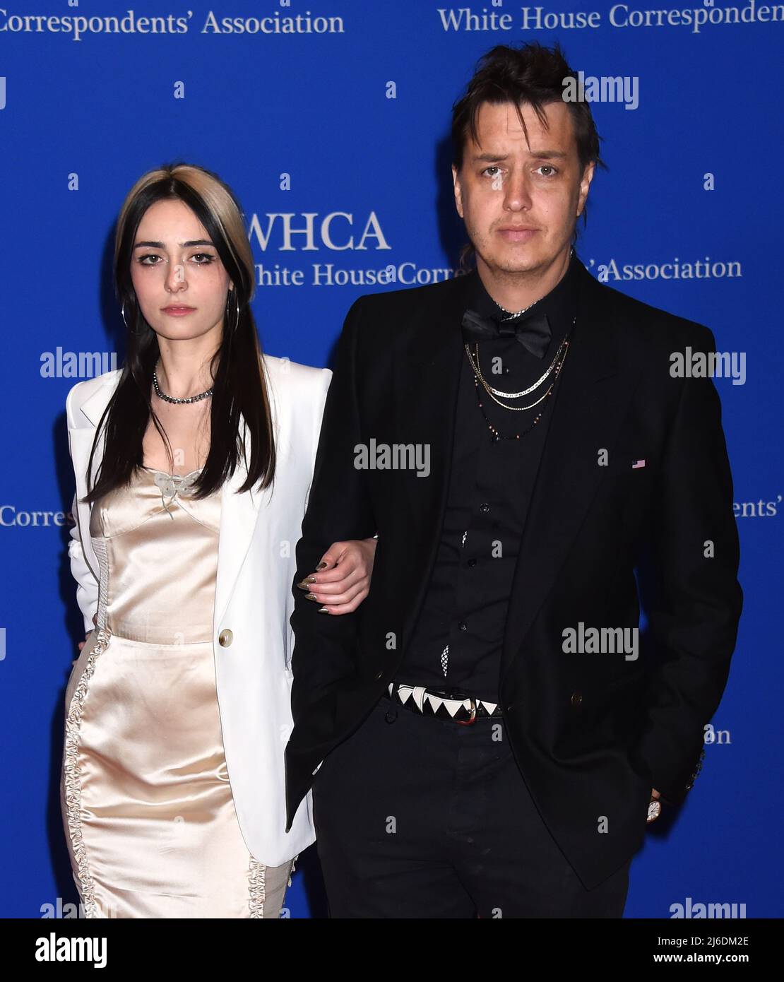 Julian Casablancas arriving at the 2022 White House Correspondents' Dinner