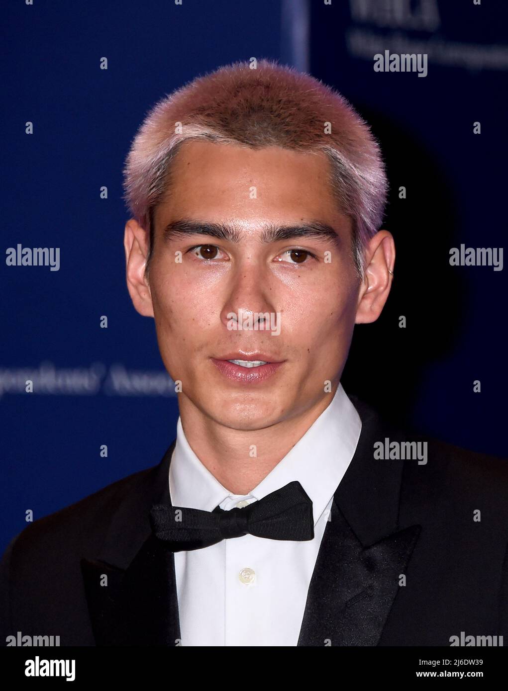 Evan mock arriving at the 2022 white house correspondents dinner held