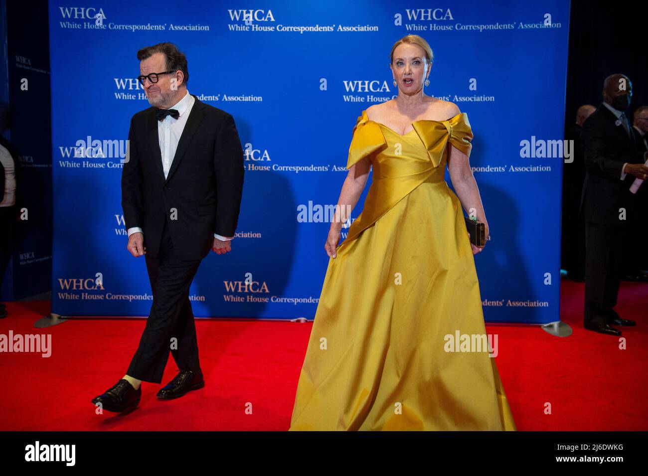 Kenneth Lonergan, left, and J. Smith-Cameron arrive for the 2022 White House Correspondents Association Annual Dinner at the Washington Hilton Hotel on Saturday, April 30, 2022. This is the first time since 2019 that the WHCA has held its annual dinner due to the COVID-19 pandemic. Credit: Rod Lamkey / CNP Stock Photo