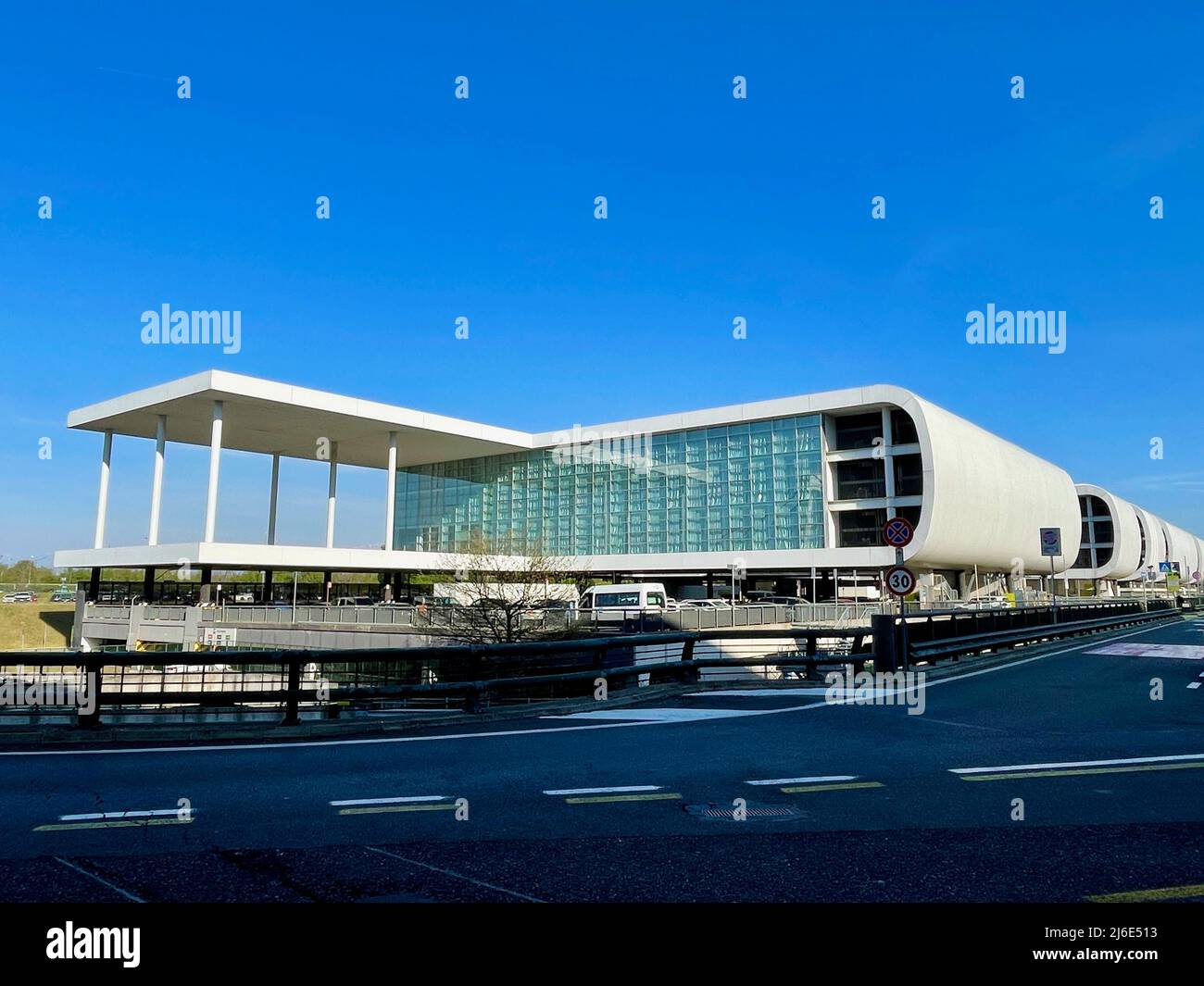 WHICH TERMINAL IS INTERNATIONAL AT MALPENSA AIRPORT visual data 5