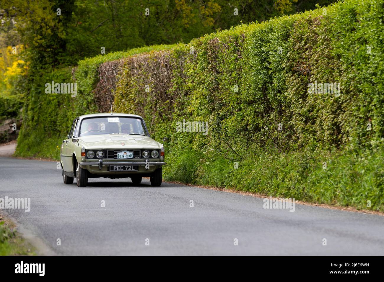 Various marques taking part in the classic cars springtime Rotary Club ...