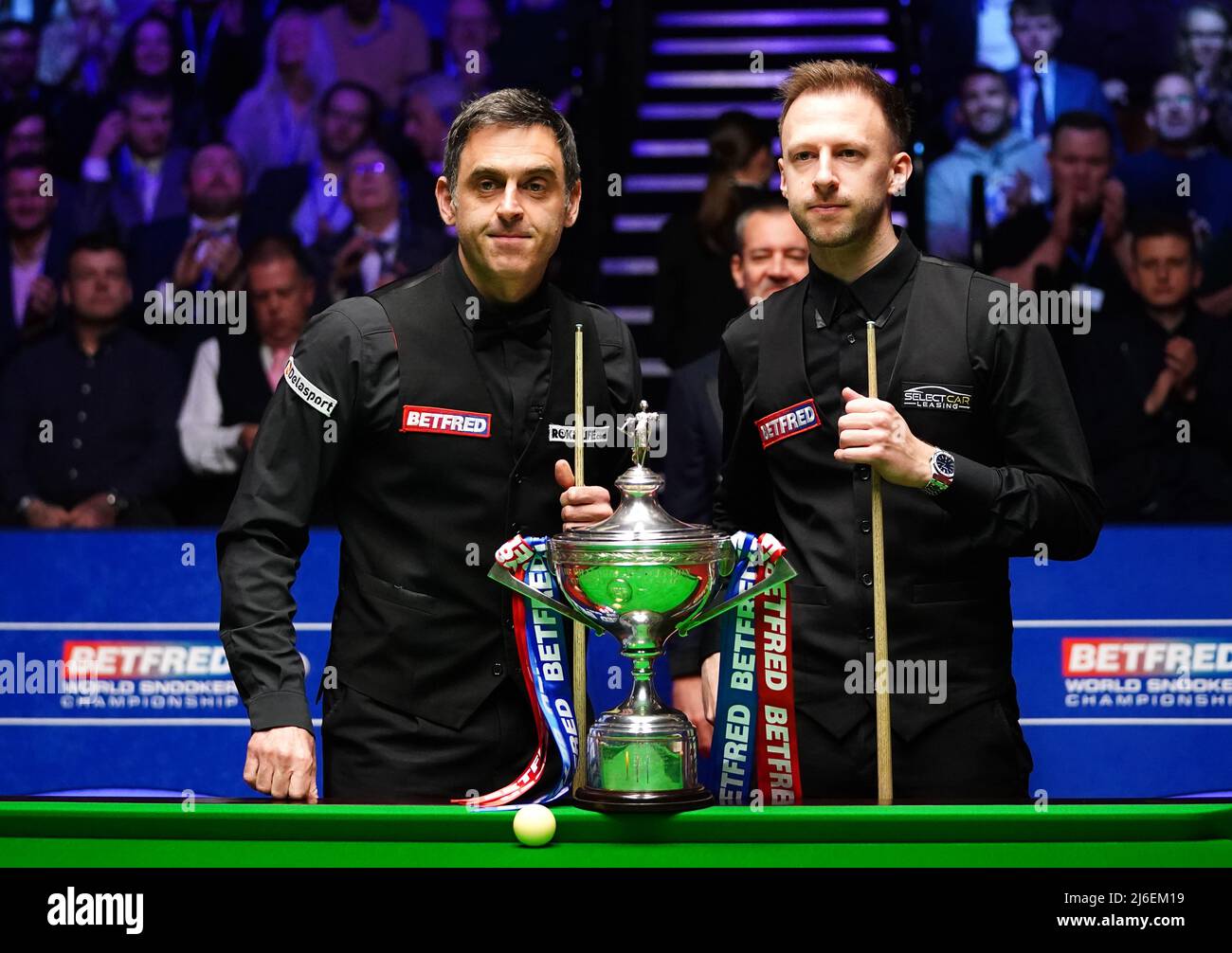 Ronnie osullivan and judd trump hi-res stock photography and images