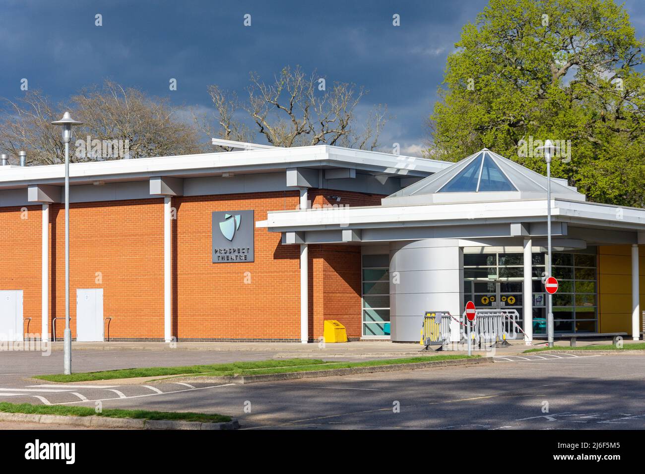 Amateur dramatics modern architecture prospect theatre theatres hires