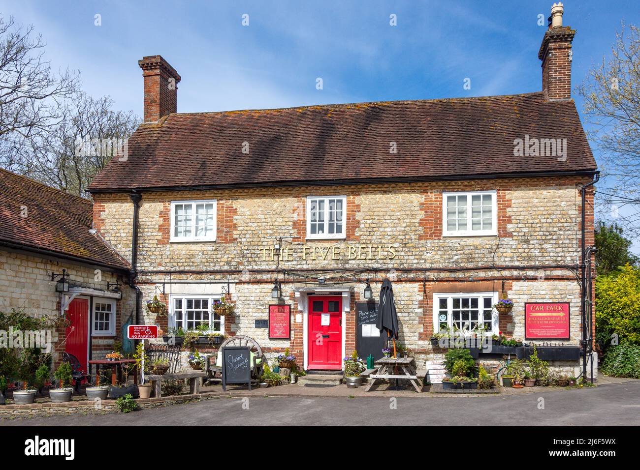 Five bells buriton hires stock photography and images Alamy