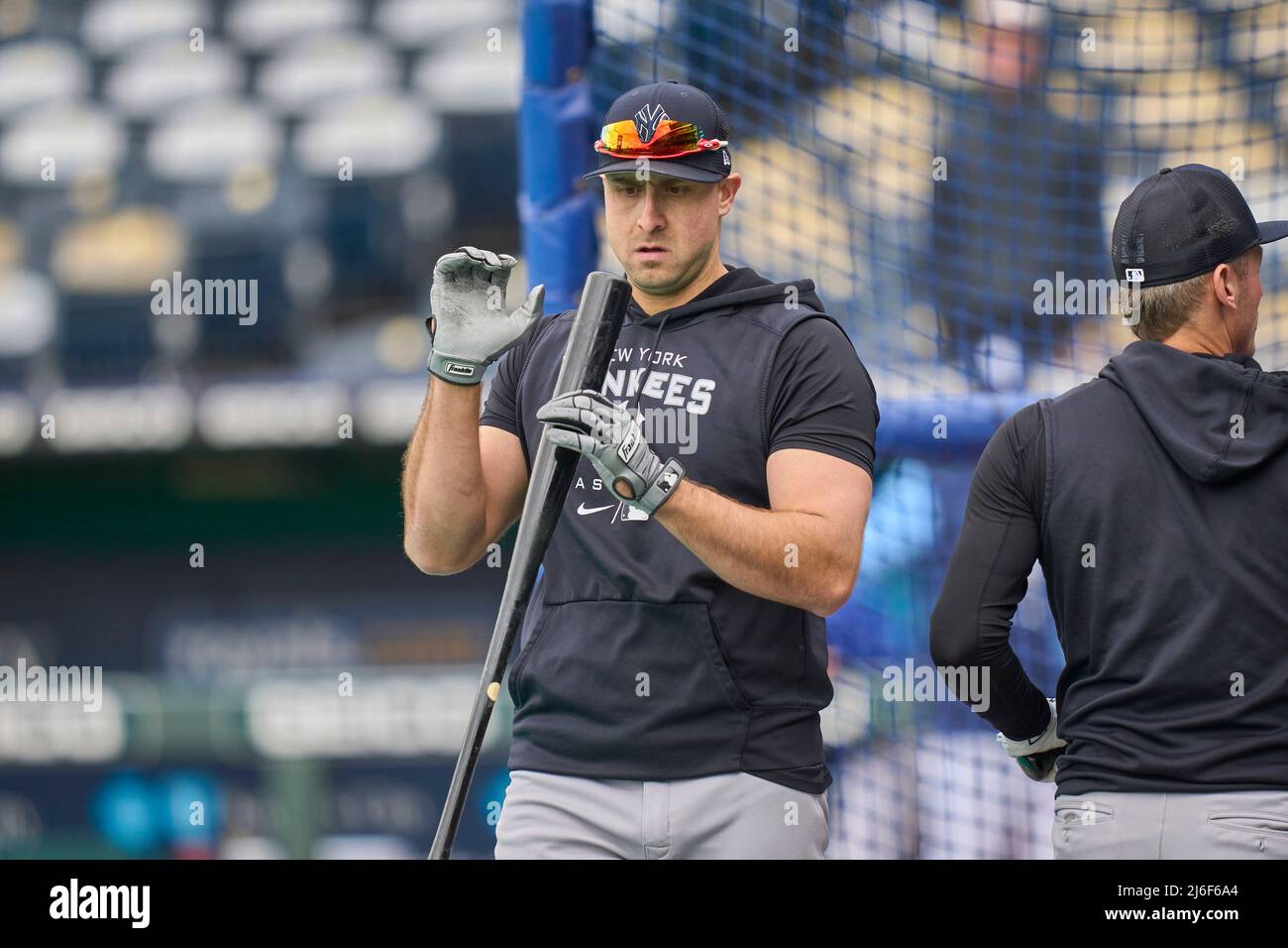 April 30 2022: New York left fielder Joey Gallo (13) before the game with  New York Yankees and Kansas City Royals held at Kauffman Stadium in Kansas  City Mo. David Seelig/Cal Sport