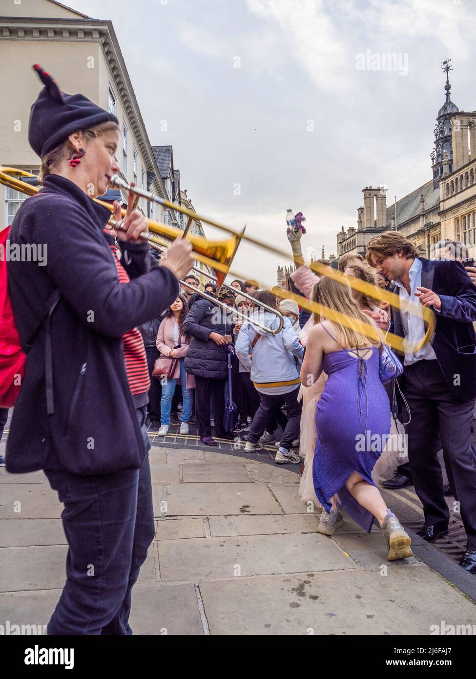 Horns of Plenty Performing May Morning, Oxford High Street, Oxford, Oxfordshire, England, UK, GB. Stock Photo