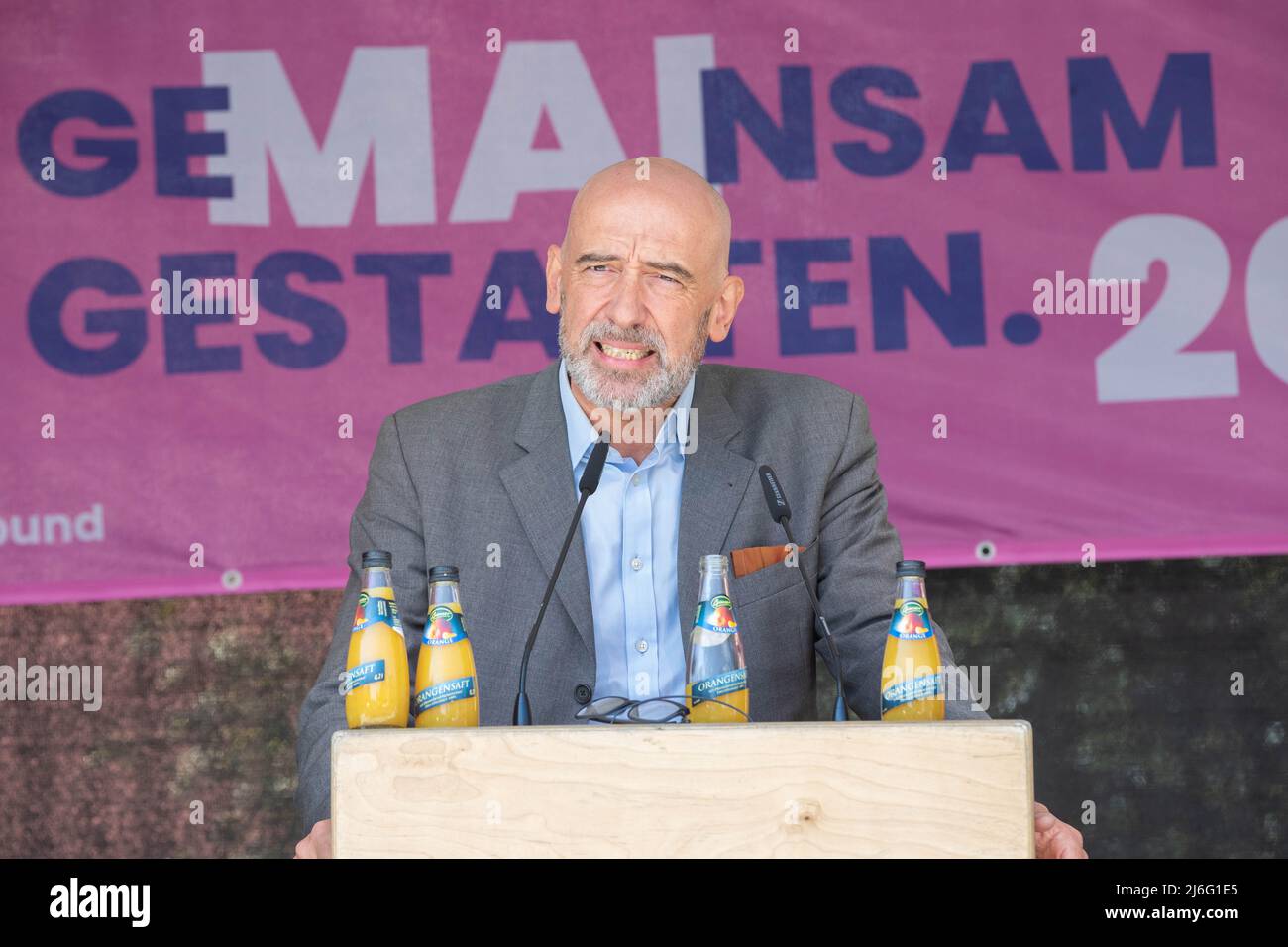 Oberbürgermeister Alexander Ahrens bei der Mai-Kundgebung auf dem Kornmarkt. Bautzen, 01.05.2022 Stock Photo