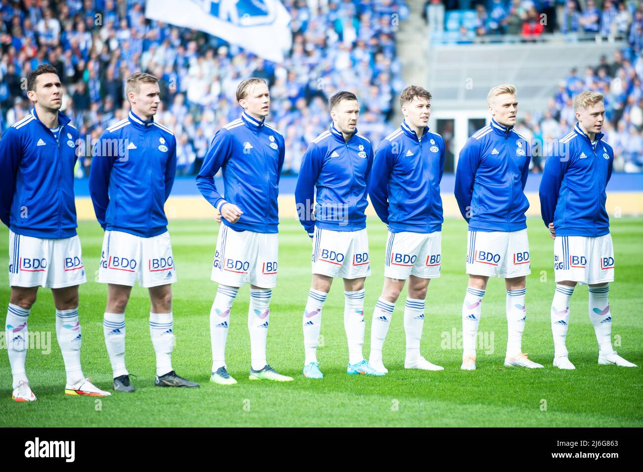 Oslo, Norway. 01st, May 2022. The players of Molde line up before the Norwegian Cup final, the NM Menn final, between Bodoe/Glimt and Molde at Ullevaal Stadion in Oslo. (Photo credit: Gonzales Photo - Jan-Erik Eriksen). Credit: Gonzales Photo/Alamy Live News Stock Photo