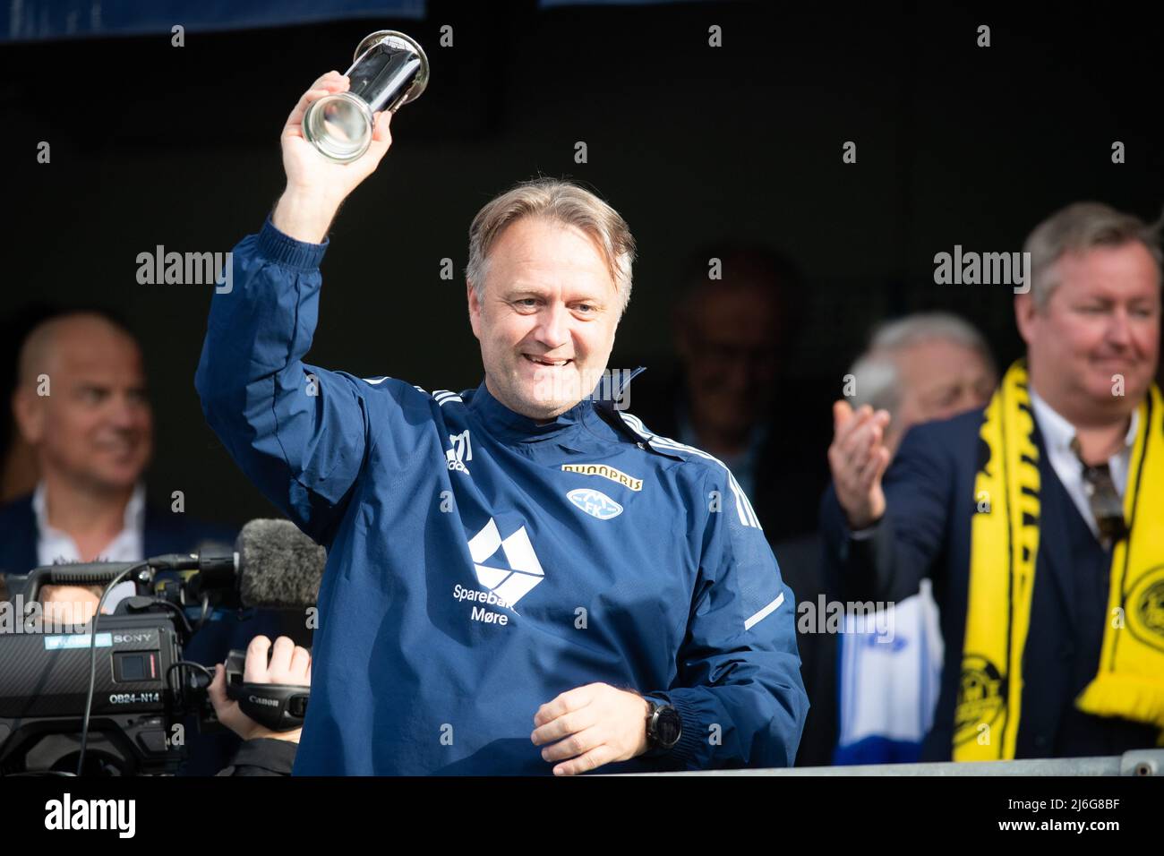 Oslo, Norway. 01st, May 2022. Head coach Erling Moe of Molde is celebrating winning the Norwegian Cup final, the NM Menn final, between Bodoe/Glimt and Molde at Ullevaal Stadion in Oslo. (Photo credit: Gonzales Photo - Jan-Erik Eriksen). Credit: Gonzales Photo/Alamy Live News Stock Photo