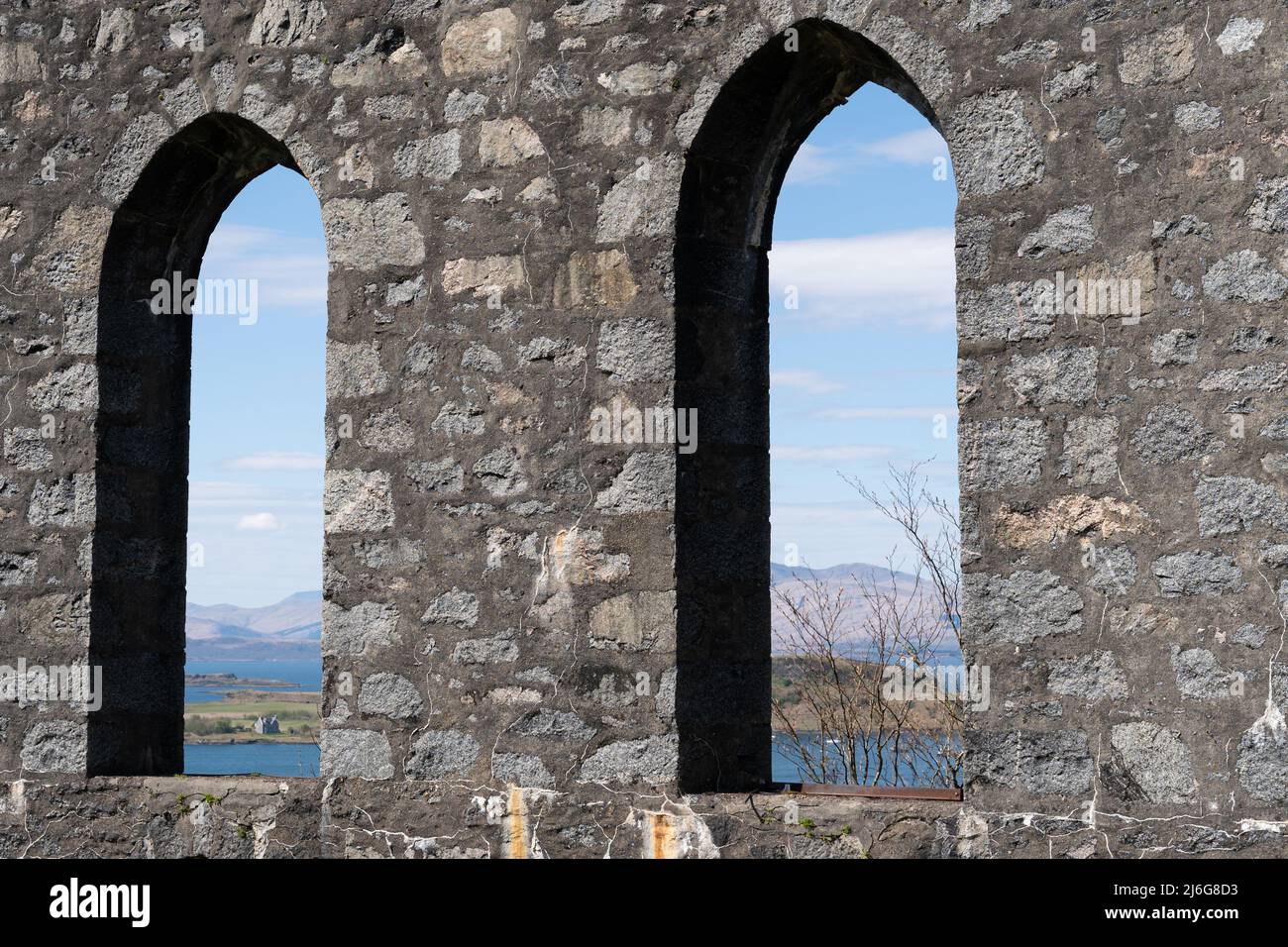 Ancient stone ruins arches hi-res stock photography and images - Alamy