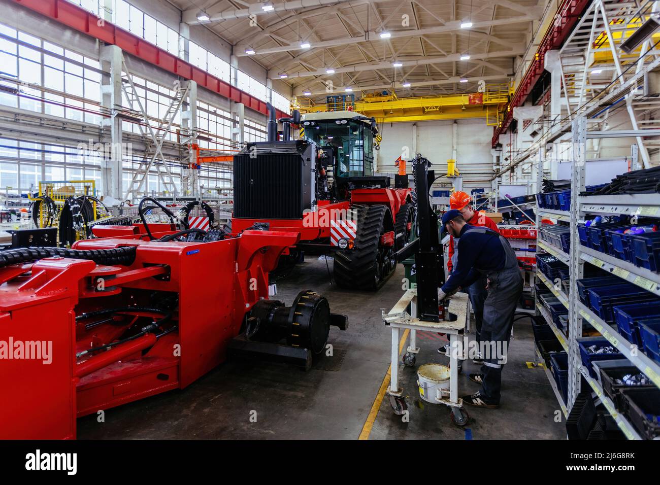 Assembly Design Tractor Assembly process of agricultural tractors in industrial workshop Stock ...