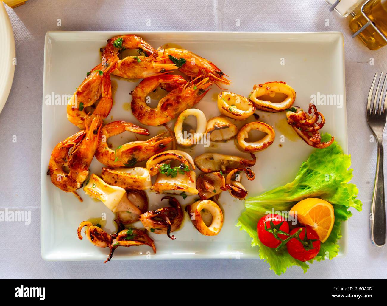 albanian-seafood-hi-res-stock-photography-and-images-alamy
