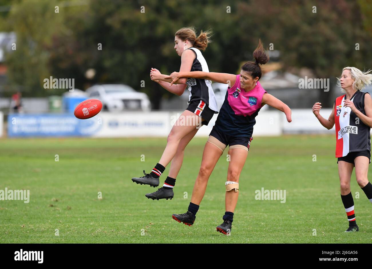 Benalla Saints vs Shepparton United, Showgrounds Oval, Benalla, Australia. 1 May, 2022. Stock Photo