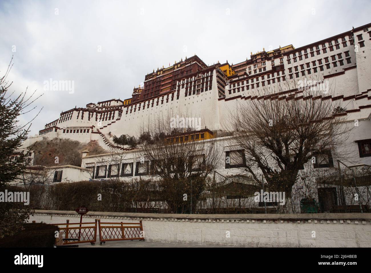Potala Palace, Lhasa, Tibet Stock Photo - Alamy