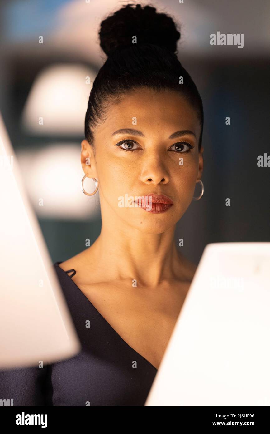 Rus cutie bilan jinsiy porno Porno midget rasmlar