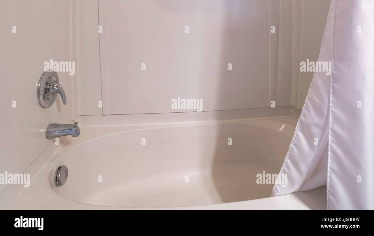 Panorama Shower tub combo kit with acrylic wall panel and white shoer