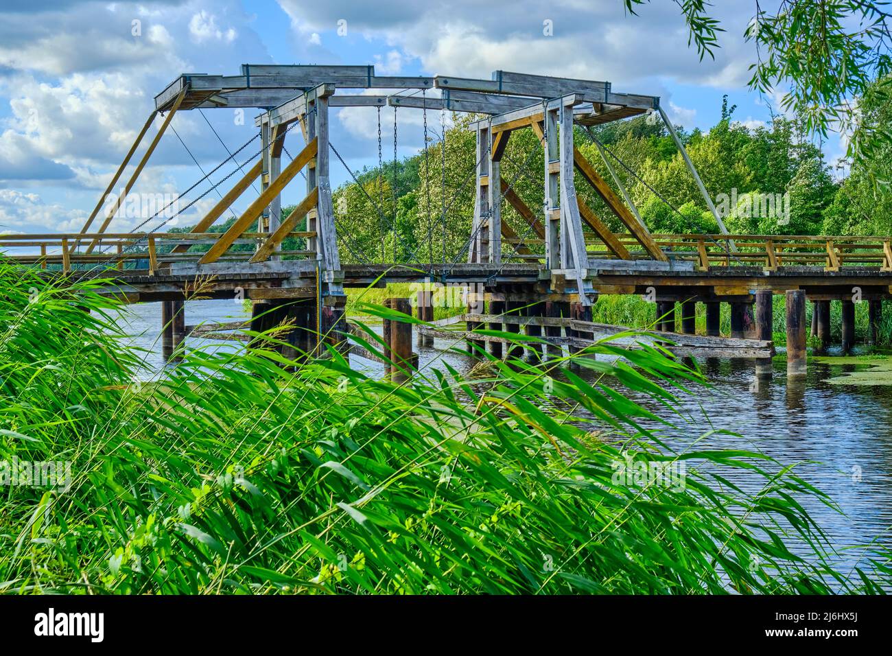 Bridging structure hi-res stock photography and images - Alamy