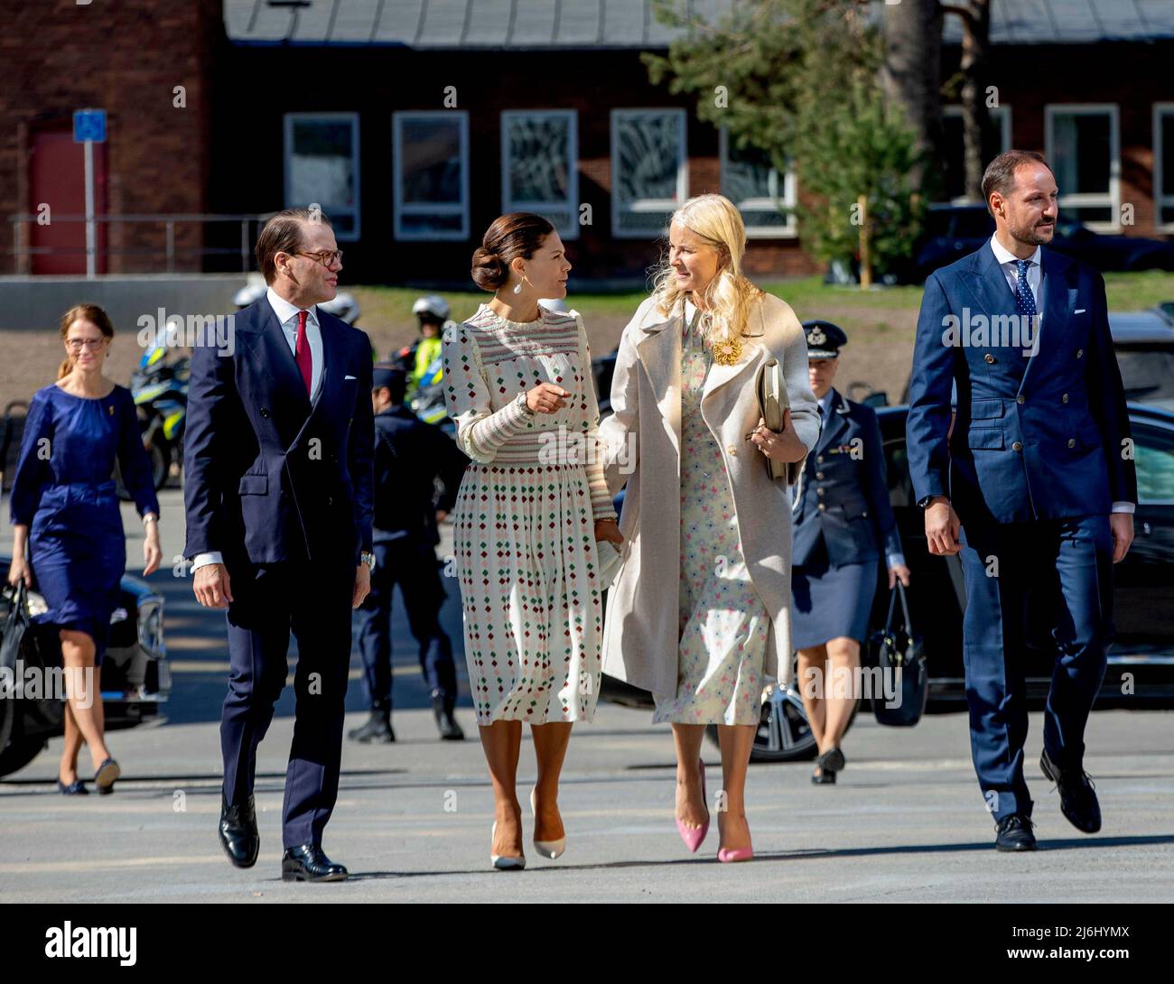 Crown Princess Victoria and Prince Daniel of Sweden, Crown Prince Haakon and Crown Princess Mette Marit of Norway arrive at the Karolinska Institutet in Solna, on May 02, 2022, to attend the opening of a business seminar, on the 1st of a 3 days Official Visit to Sweden from Norway Photo: Albert Nieboer / Netherlands OUT / Point de Vue OUT Stock Photo