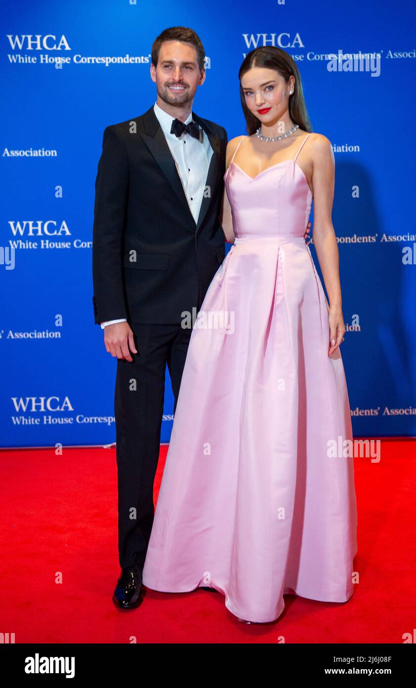 Miranda Kerr & Husband Evan Spiegel Make a Perfect Pair at Met Gala 2022:  Photo 4752950, 2022 Met Gala, Evan Spiegel, Met Gala, Miranda Kerr Photos