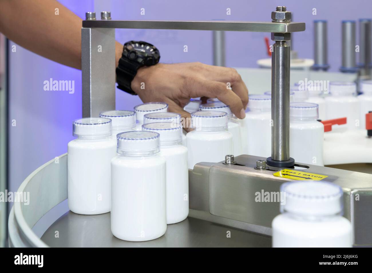 Conveyor belt medicine hires stock photography and images Alamy