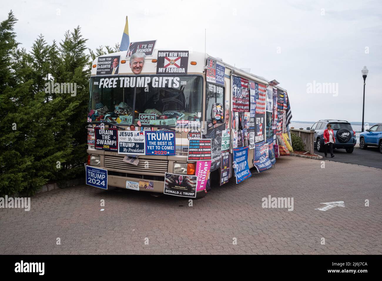 May 1, 2022, Perh Amboy, New Jersey, United States: A Montana Motor home is plastered with Trump posters and signs as it is parked in a parking lot at the Perth Amboy Harbor Side Marina in Perth Amboy, NJ. (Credit Image: © Brian Branch Price/ZUMA Press Wire) Stock Photo