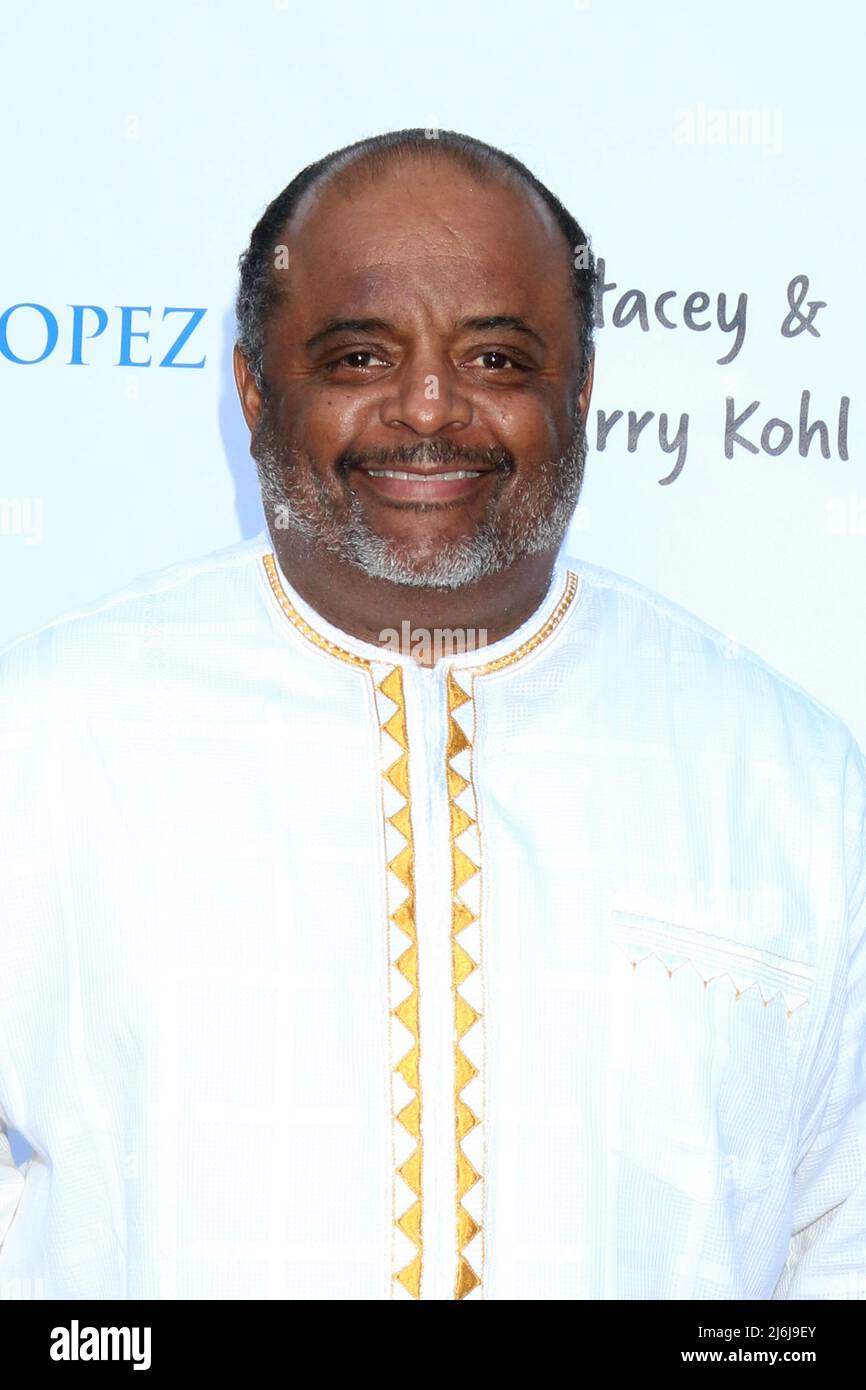 May 1, 2022, Brentwood, CA, USA: LOS ANGELES - MAY 1:  Roland Martin at the George Lopez Foundation's 15th Annual Celebrity Golf Tournament - Pre-Party at Baltaire Restaurant on May 1, 2022  in Brentwood, CA (Credit Image: © Kay Blake/ZUMA Press Wire) Stock Photo