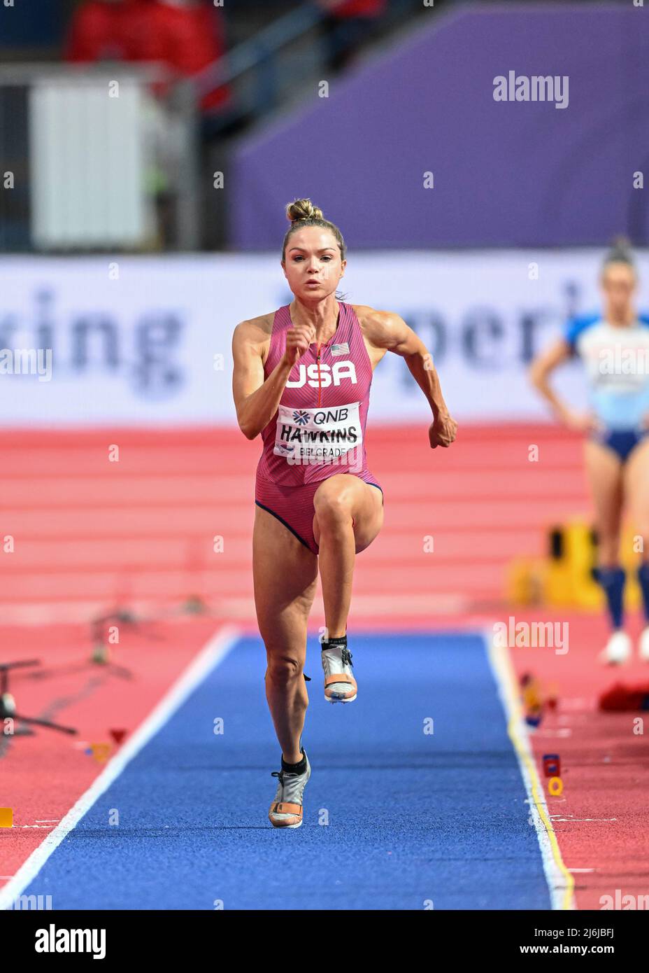 Chari Hawkins participating in the Belgrade 2022 World Indoor
