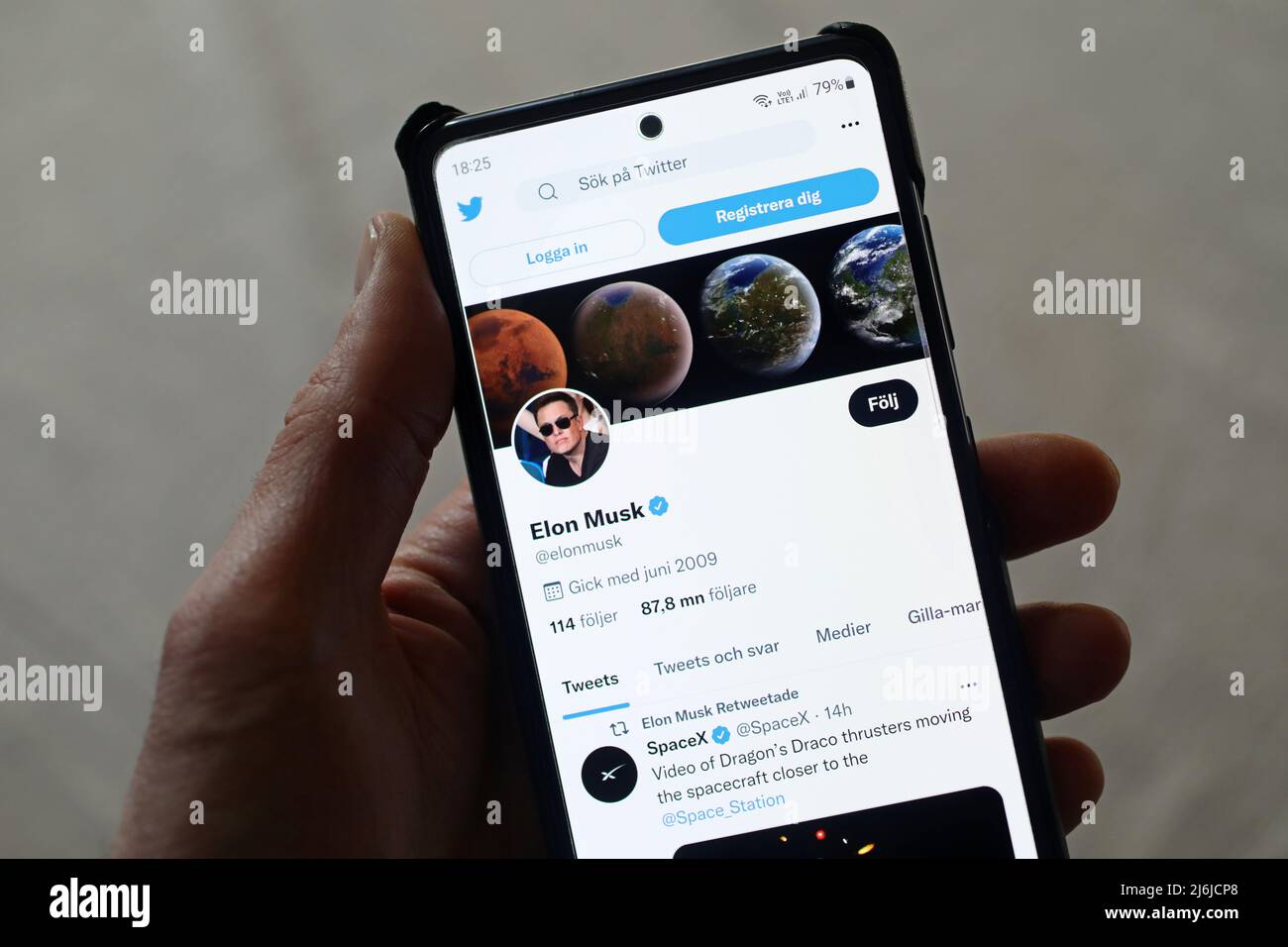 Different mobile applications in a mobile phone. Here Twitter with new