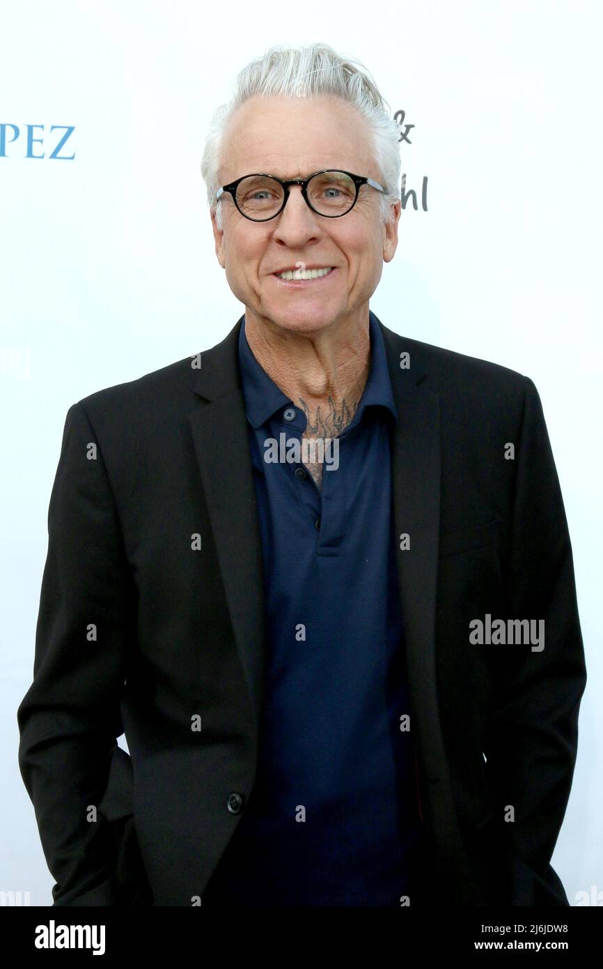 LOS ANGELES - MAY 1:  Neil Giraldo at the George Lopez Foundation's 15th Annual Celebrity Golf Tournament - Pre-Party at Baltaire Restaurant on May 1, 2022  in Brentwood, CA (Photo by Katrina Jordan/Sipa USA) Stock Photo