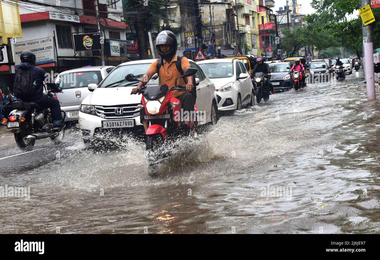 May 2, 2022, Guwahati, Guwahati, India Vehicle wades through the water