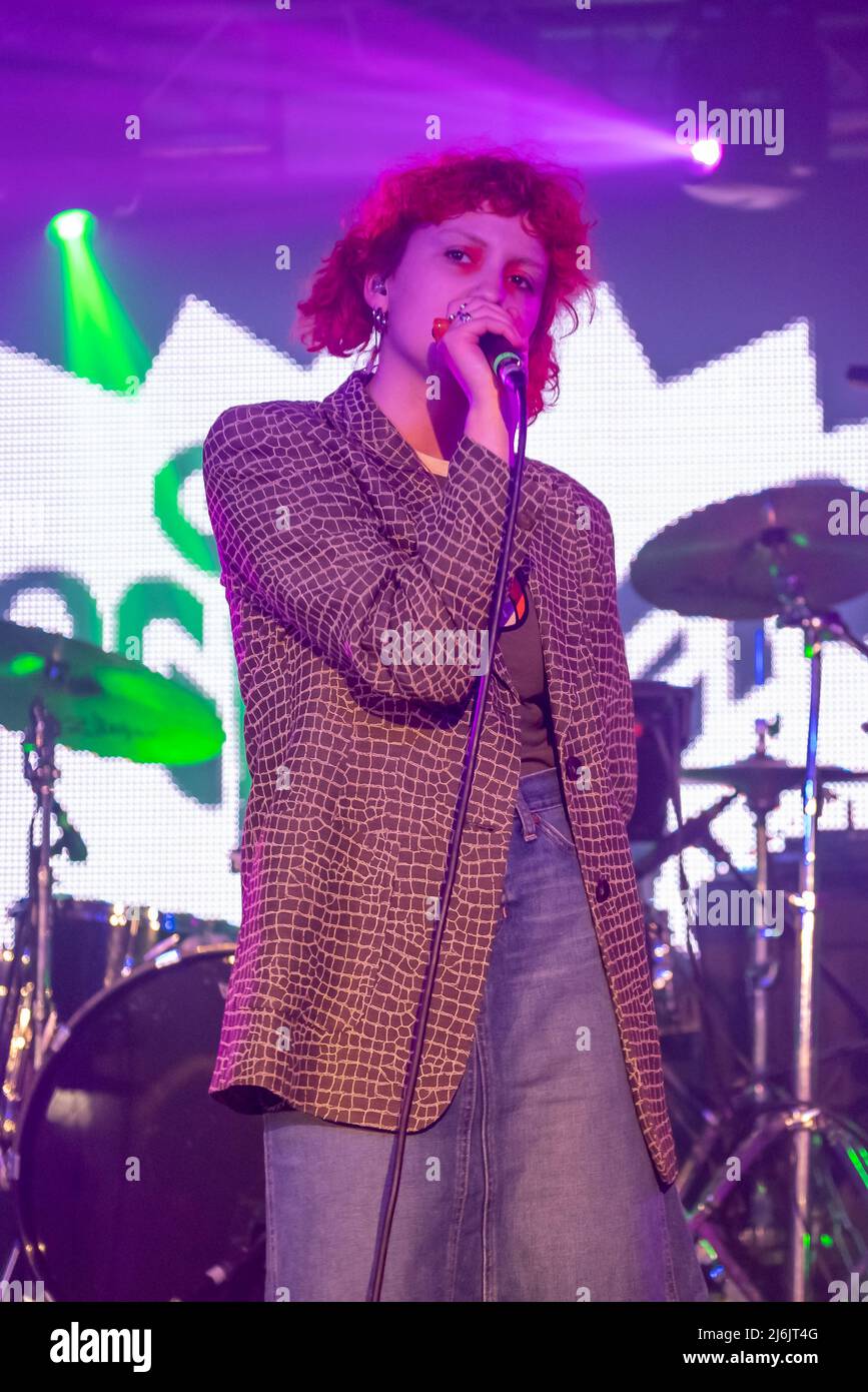 Sheffield, UK, 1st May, 2022. Phoebe Green performs at the Foundry. Credit: Gary Stafford/Alamy Live News Stock Photo