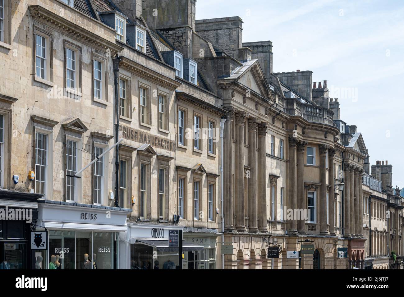 Milsom street shops hi-res stock photography and images - Alamy