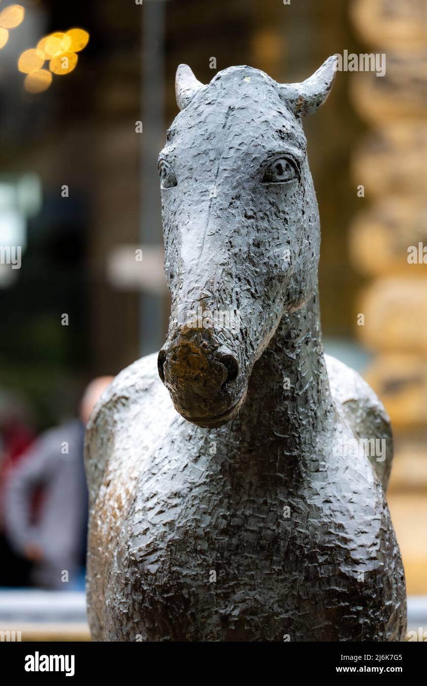 Statue of a horse in the gardens at Chatsworth House, Chatsworth, Derbyshire, UK Stock Photo
