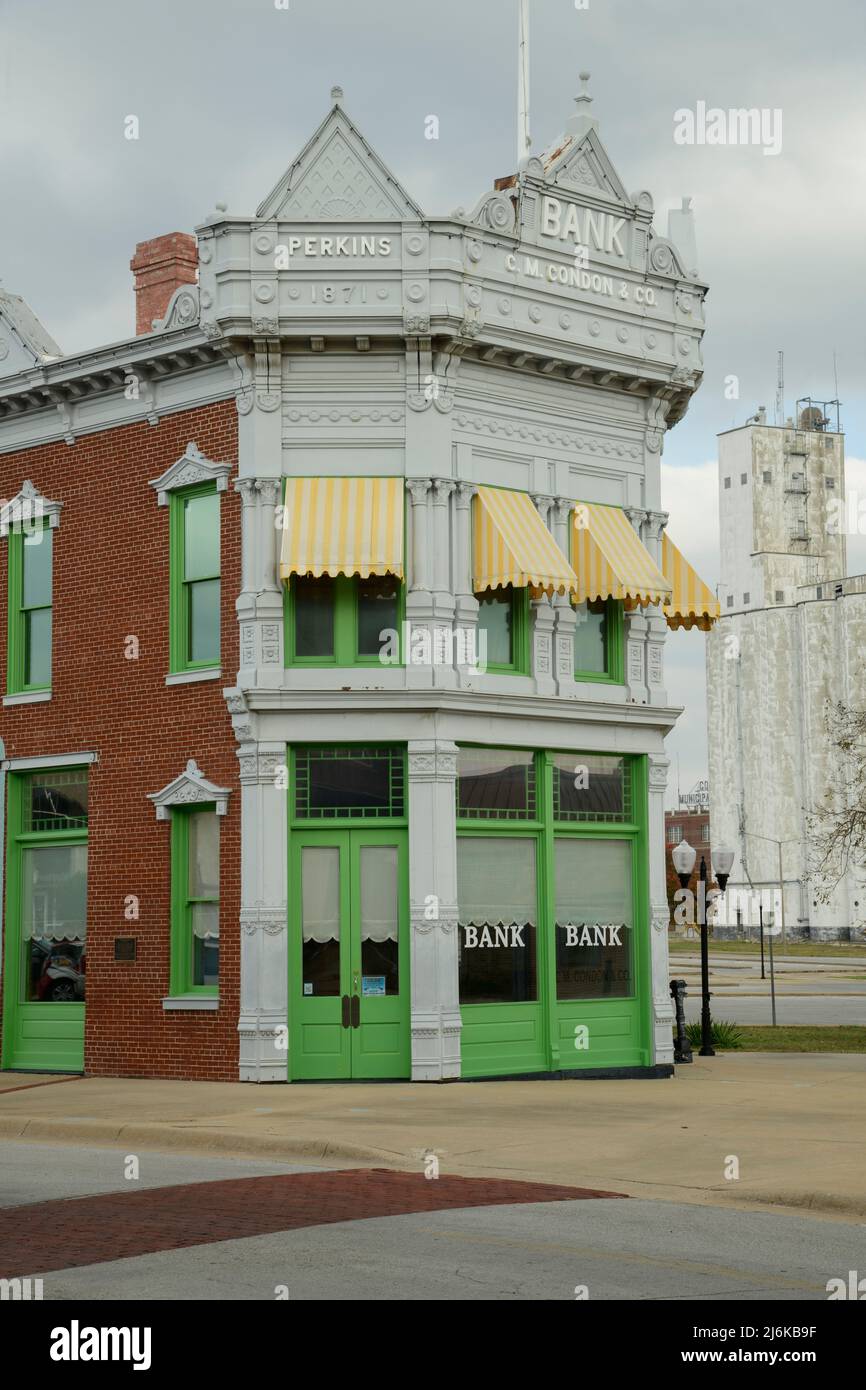 USA,  Great Plains, Kansas, Montgomery County, Coffeyville, bank building Stock Photo