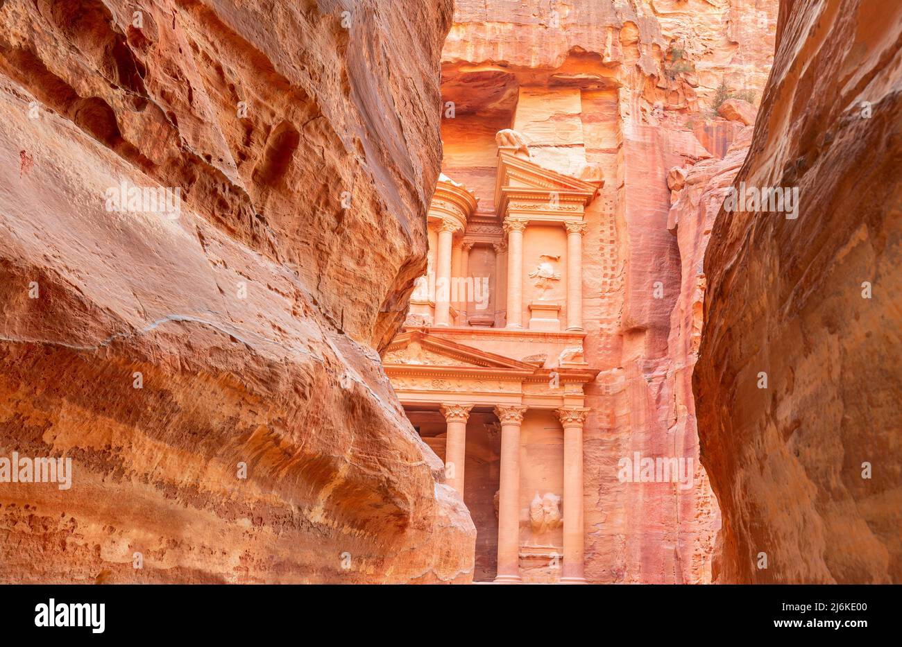 The Siq canyon in Petra. The Treasury: ancient city of Petra in Jordan Stock Photo