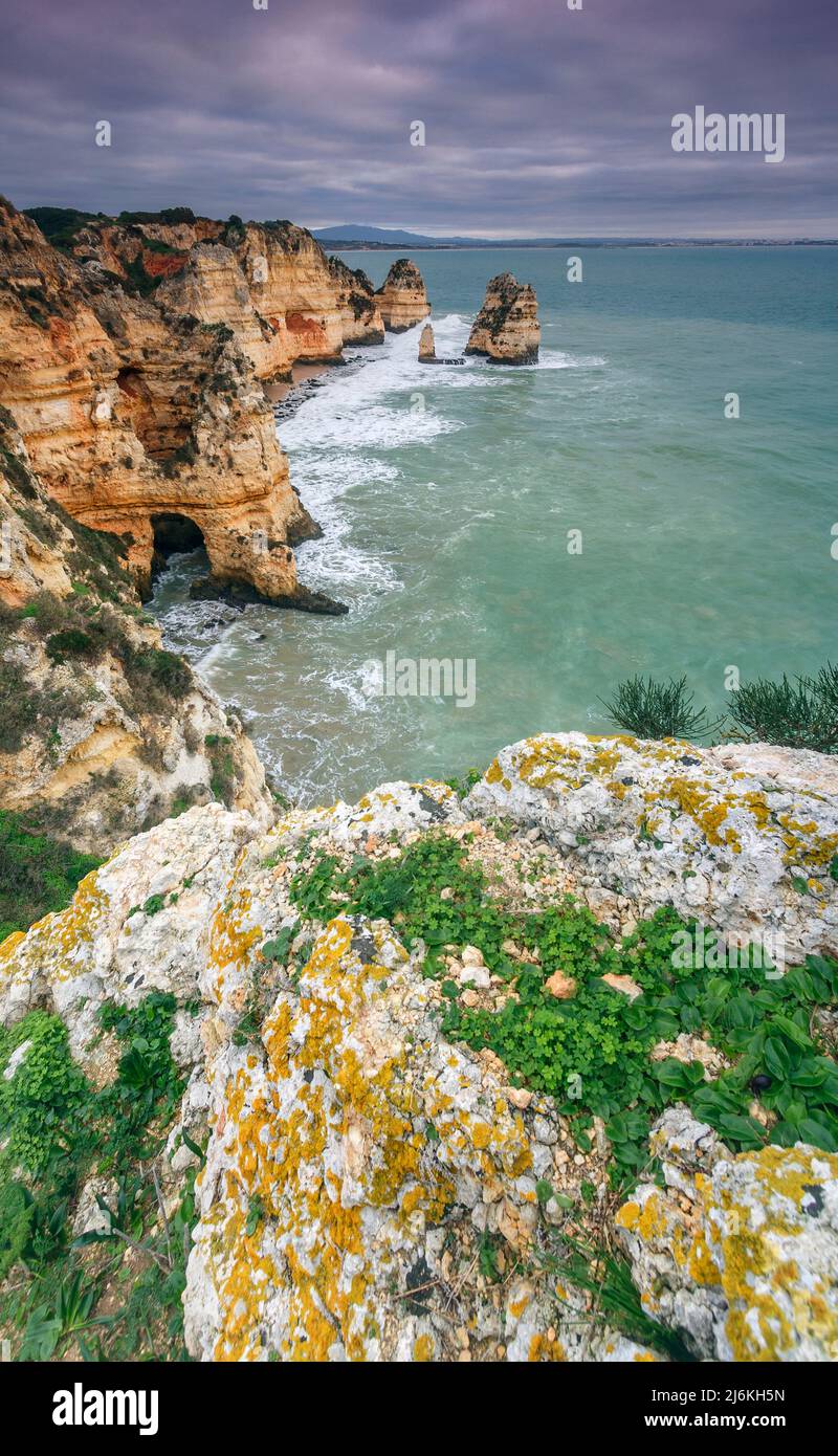 Islets and cliffs at Ponta da Piedade coast, Lagos, Algarve, Portugal Stock Photo