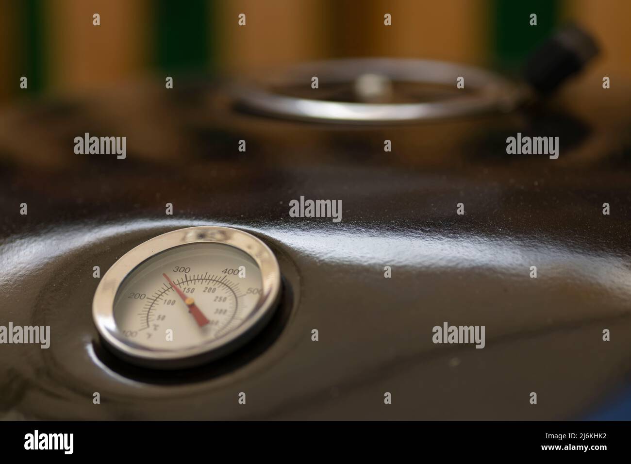 thermometer on the garden grill Stock Photo Alamy
