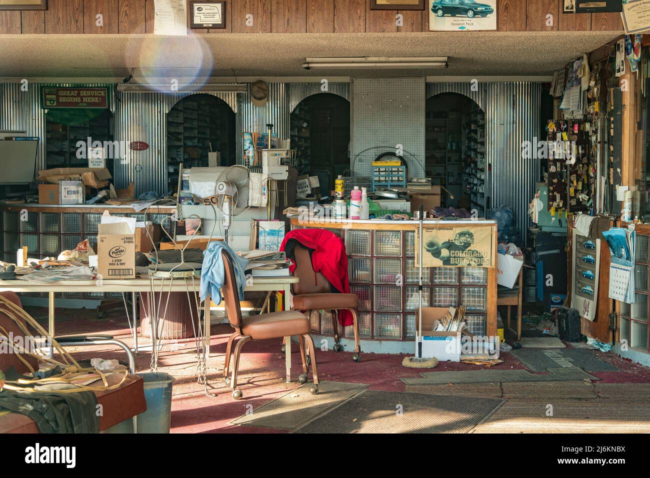 USA,Great Plains, Nebraska, Grant, abandoned car dealership Stock Photo Alamy