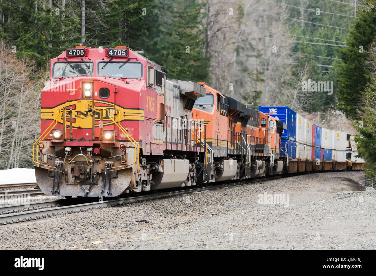 Scenic, WA, USA - April 26, 2022; BNSF freigh train with 4705 warbonnet ...