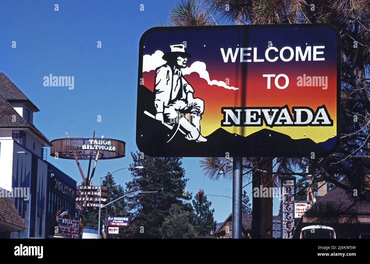 Nevada State line sign at border with California Stock Photo Alamy