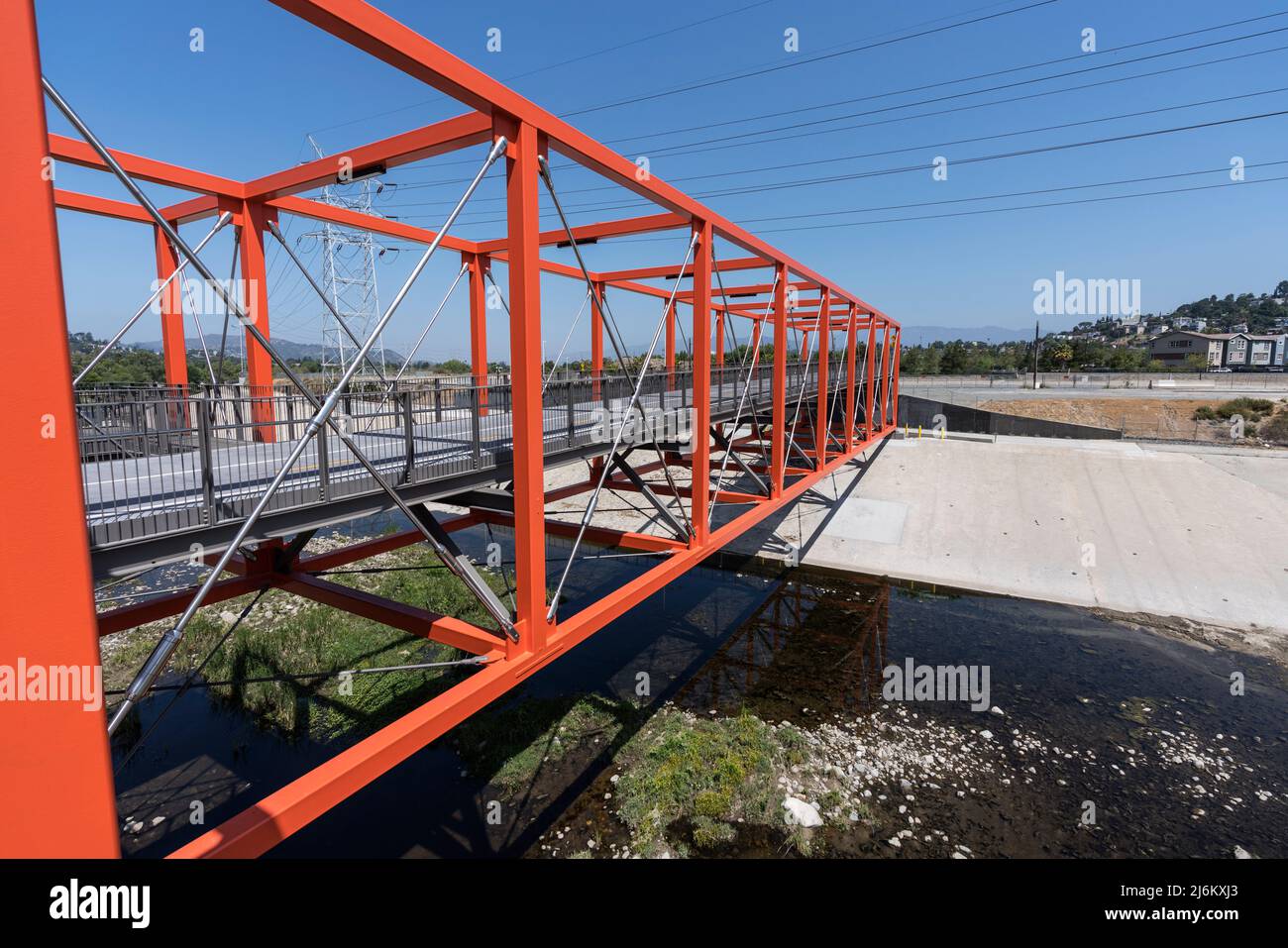View of the new Taylor Yard bike path bridge spanning the Los Angeles River between Elysian Valley - Frogtown and the Glassell Park and Cypress Park n Stock Photo