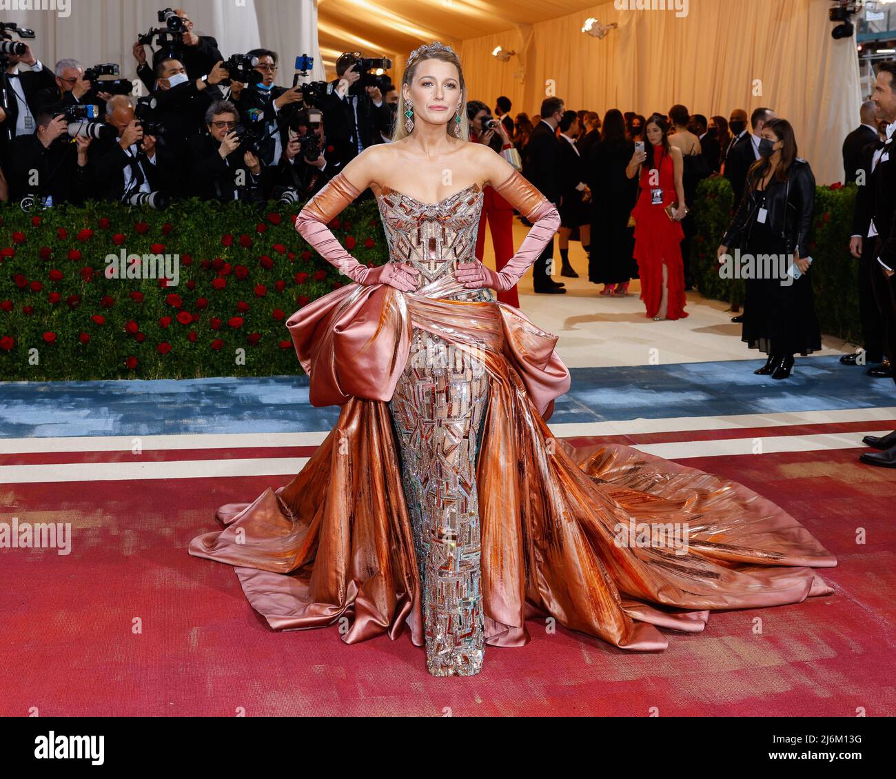 …. arrives on the red carpet for The Met Gala at The Metropolitan Museum of Art celebrating the Costume Institute opening of 'In America: An Anthology of Fashion' in New York City on Monday, May 2, 2022.       Photo by John Angelillo/UPI Stock Photo