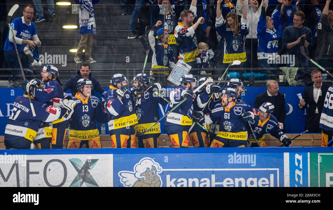 Zsc Ice Rink Zug player bench in joy during the National League Playoff Final ice ...