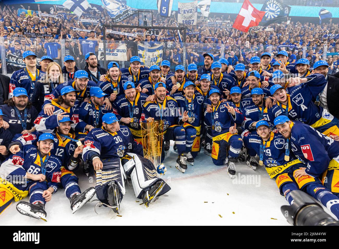 Zsc Ice Rink Team photo of EV Zug during the National League Playoff Final ice ...