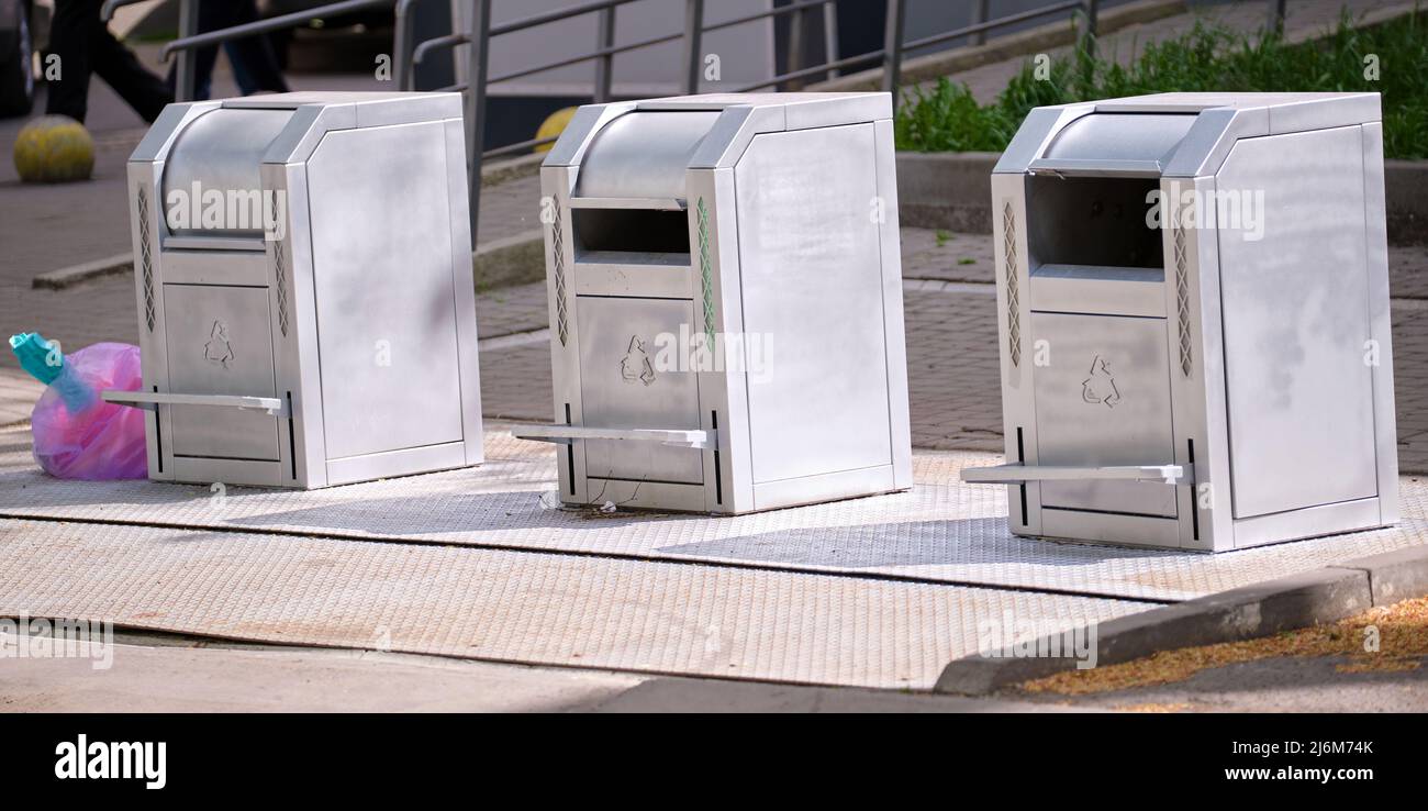 Stainless steel garbage cans for separate disposal of recycle trash on