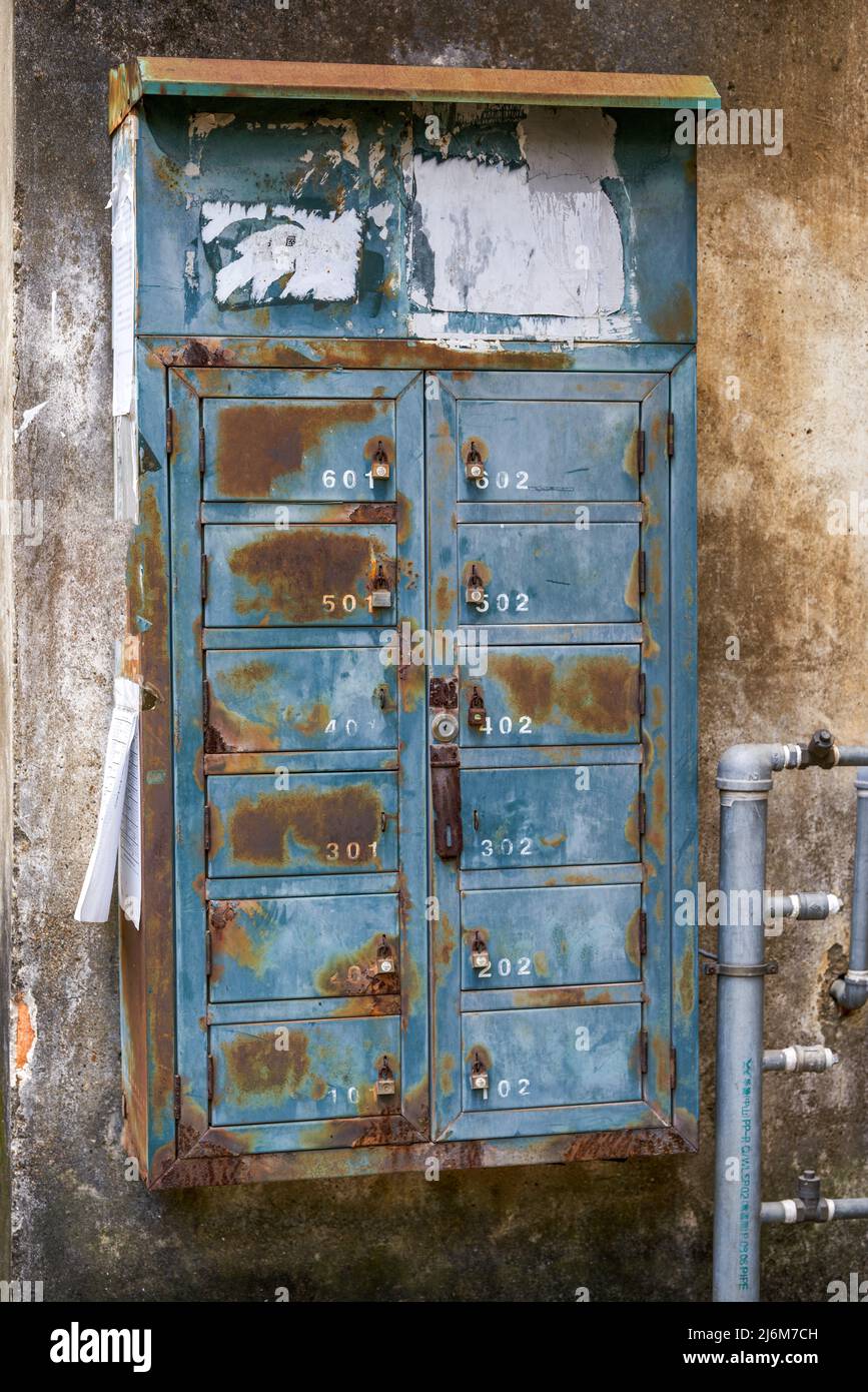 Old green metal mailbox Stock Photo Alamy