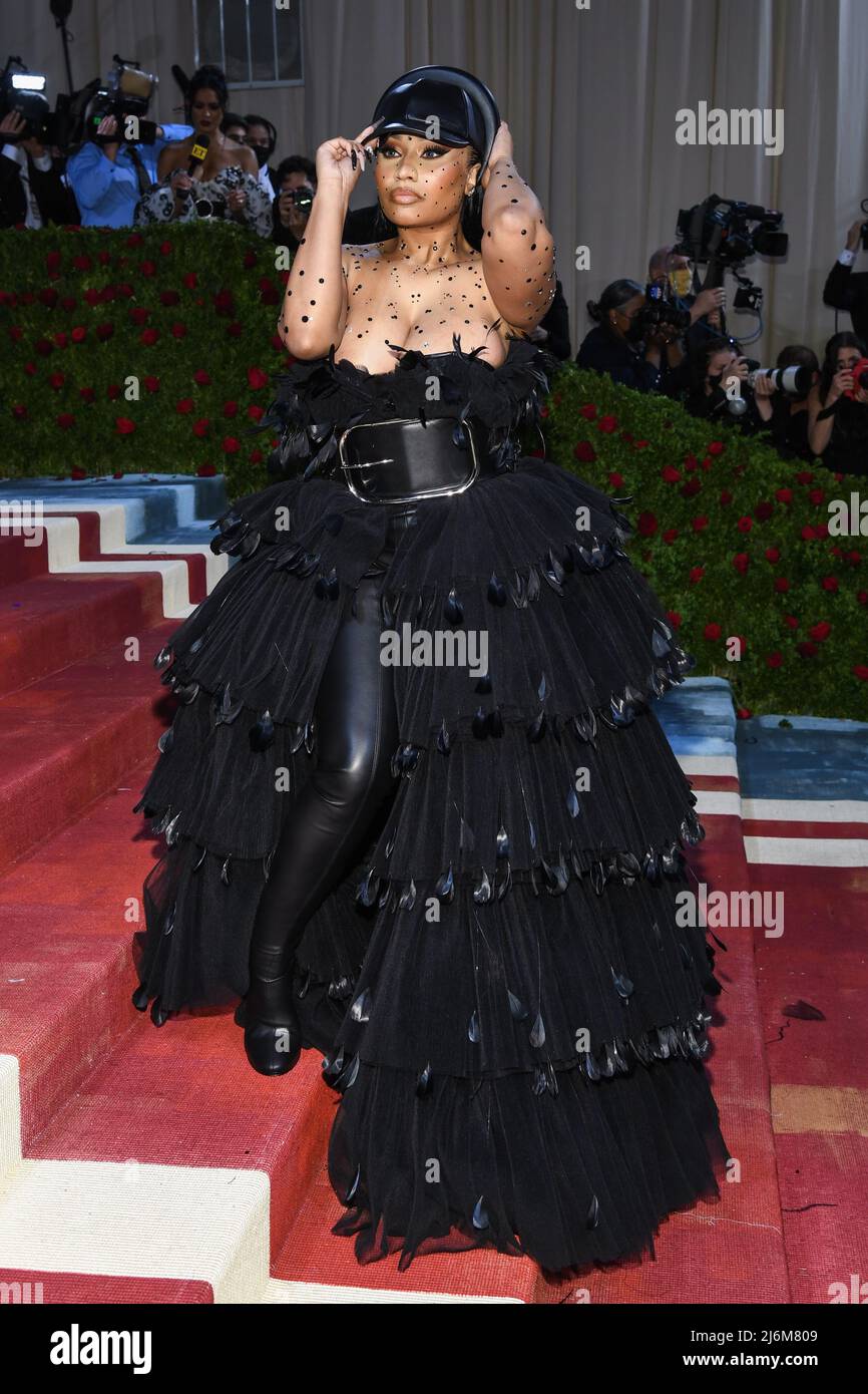 New York, USA. 02nd May, 2022. Nicki Minaj wearing Burberry while walking  on the red carpet at the 2022 Metropolitan Museum of Art Costume Institute  Gala celebrating the opening of the exhibition
