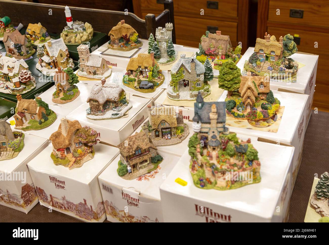 Lilliput lane model hi-res stock photography and images - Alamy