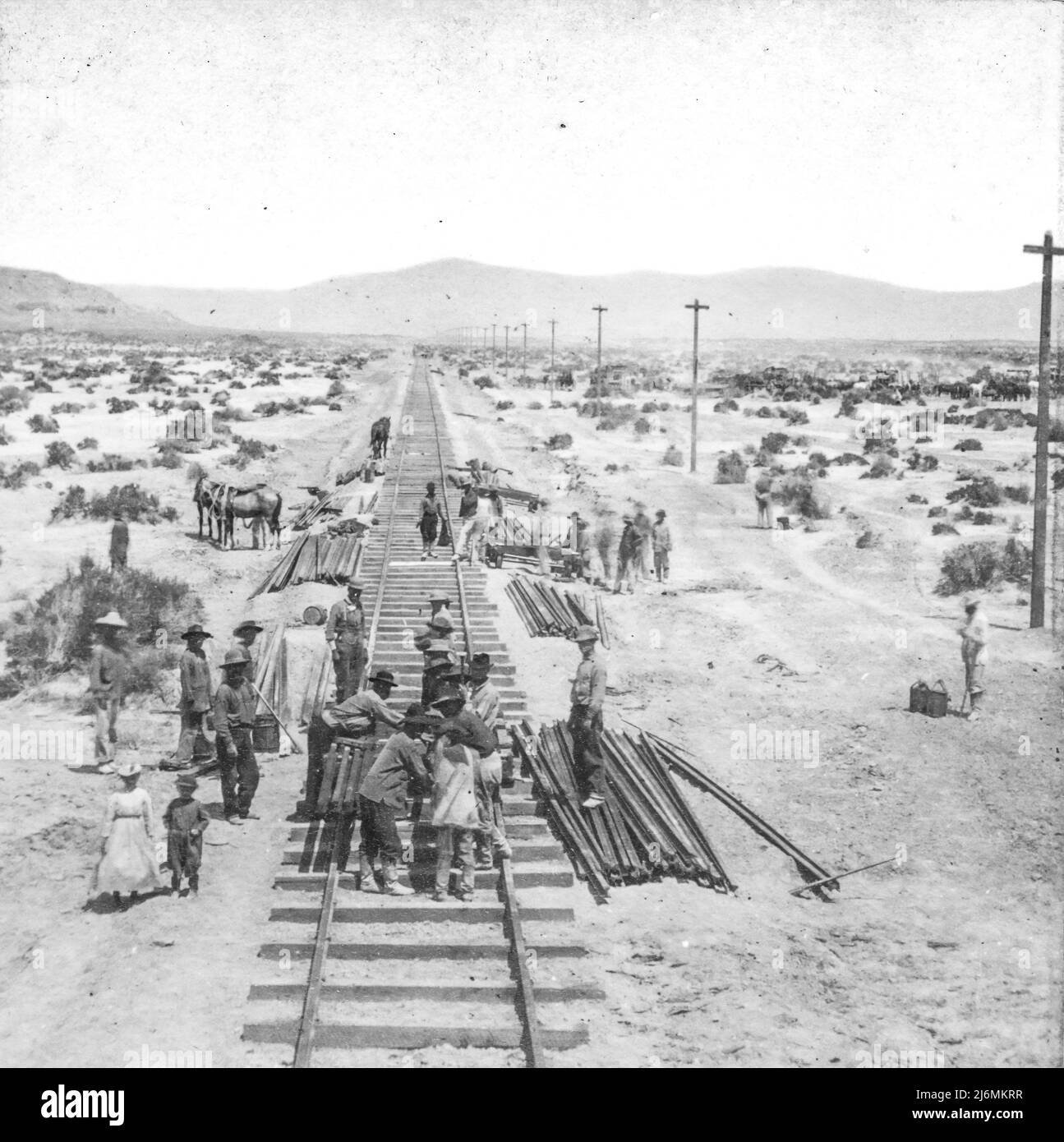 Railroad-track construction by Chinese railroad workers on Humboldt Plains, c. 1865. Stock Photo