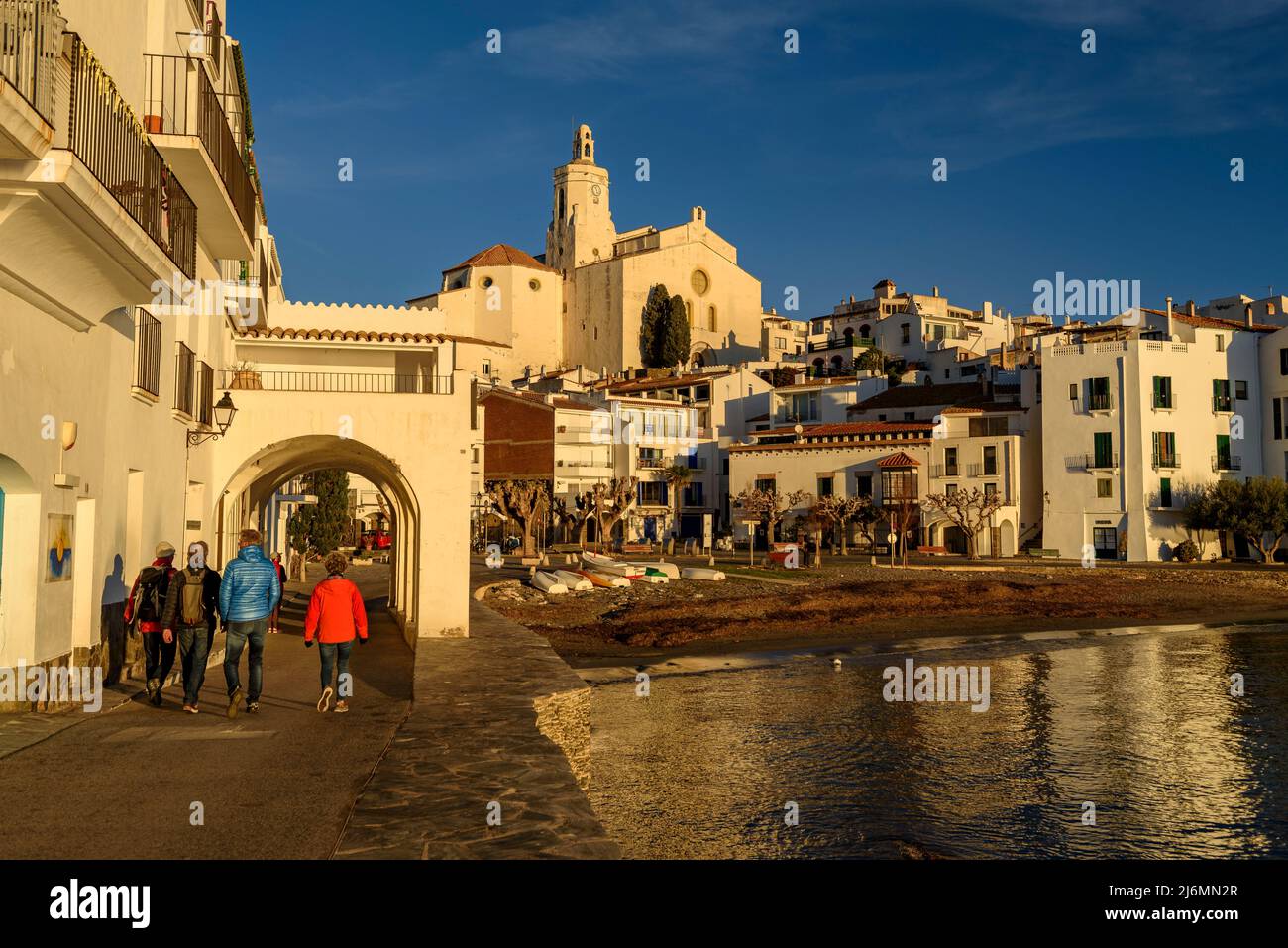 ENG: Cadaqués fishing village, at 